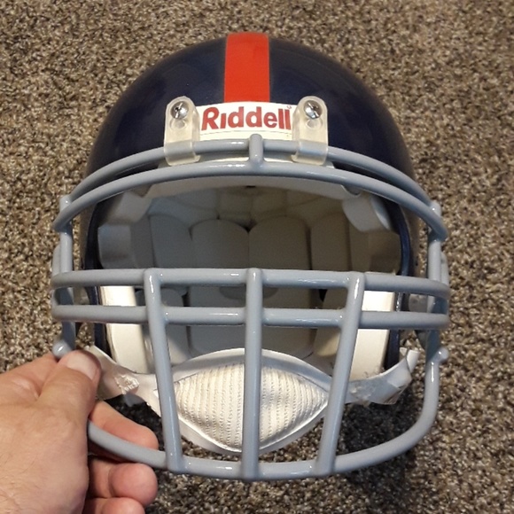Authentic Riddell New York Giants Signed Helmet - Picture 2 of 7